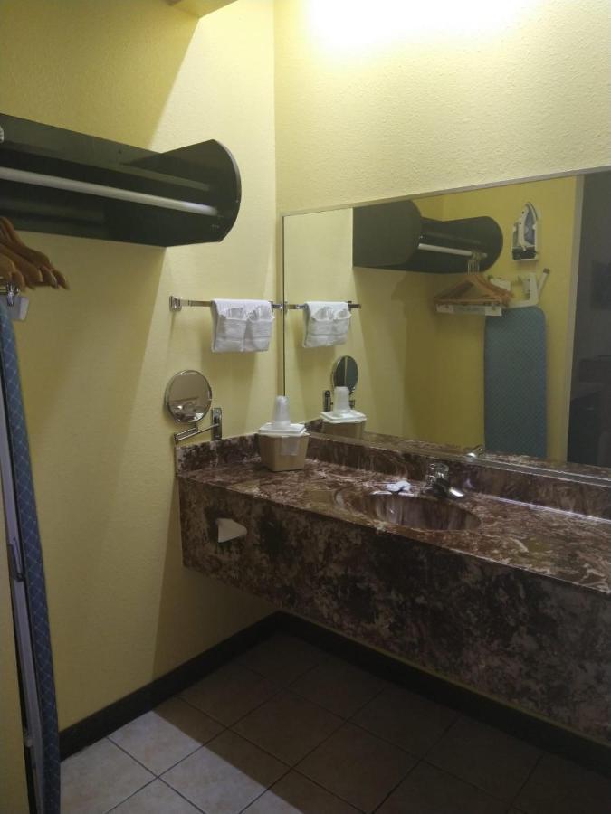 Hotel Surestay By Best Western Mission